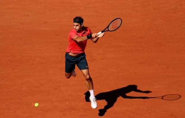 2021 French Open - Roger Federer reaches third round